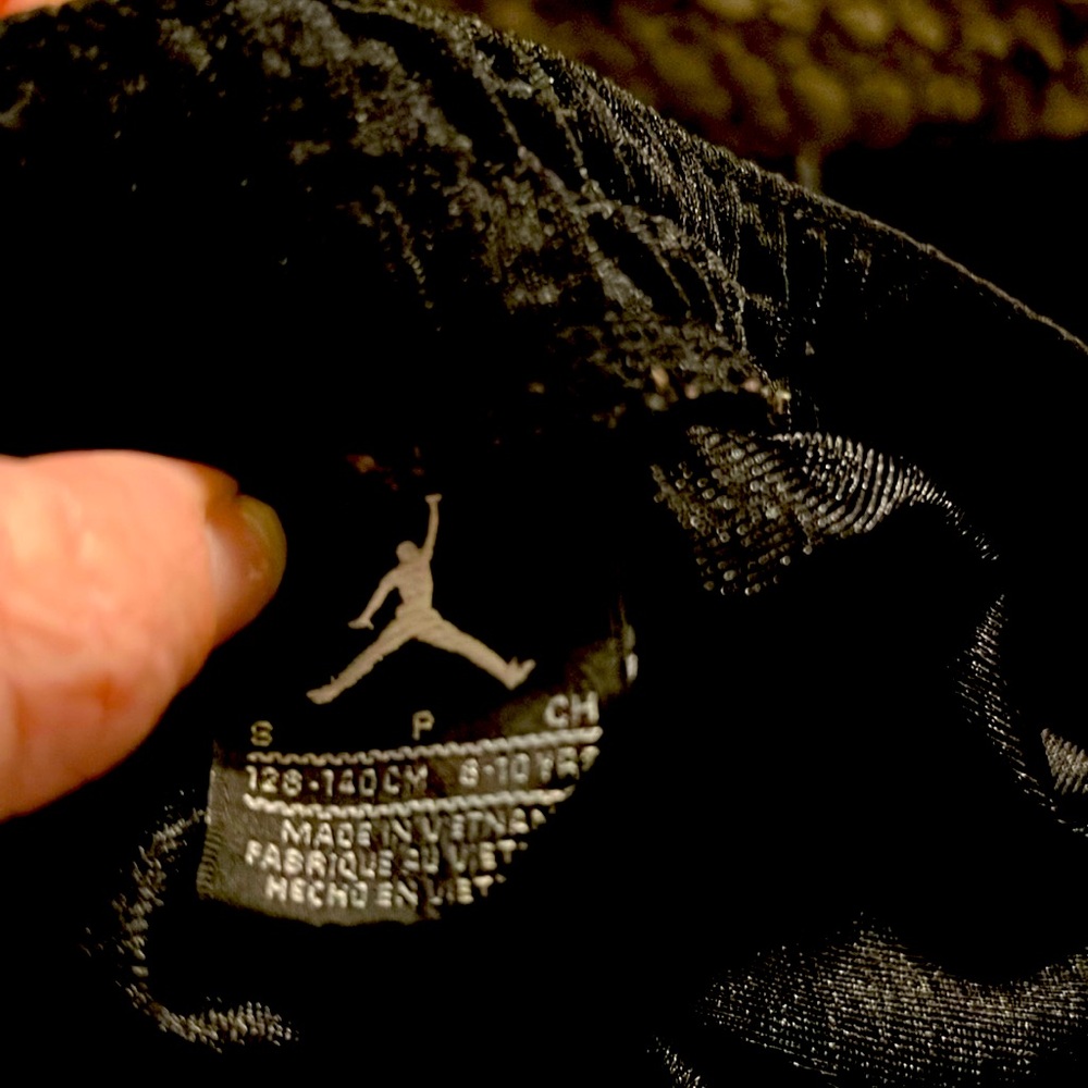 Jordan shorts size small youth